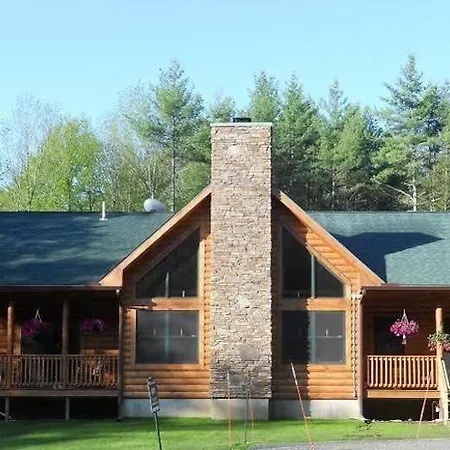 The Log Cabin Bed & Breakfast (Adults Only)
